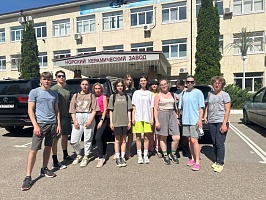 Студенты факультета биологии и экологии посетили производственную площадку Норского керамического завода в Ярославле